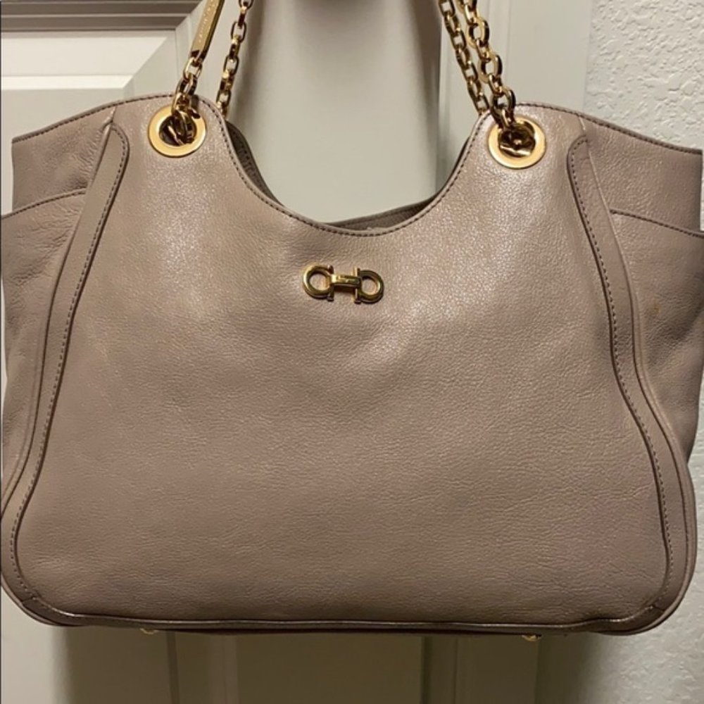 Salvatore Ferragamo Betulla Chain Tote